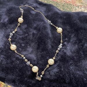 Classic Gold Pearl Station Necklace - Cream Pearls
